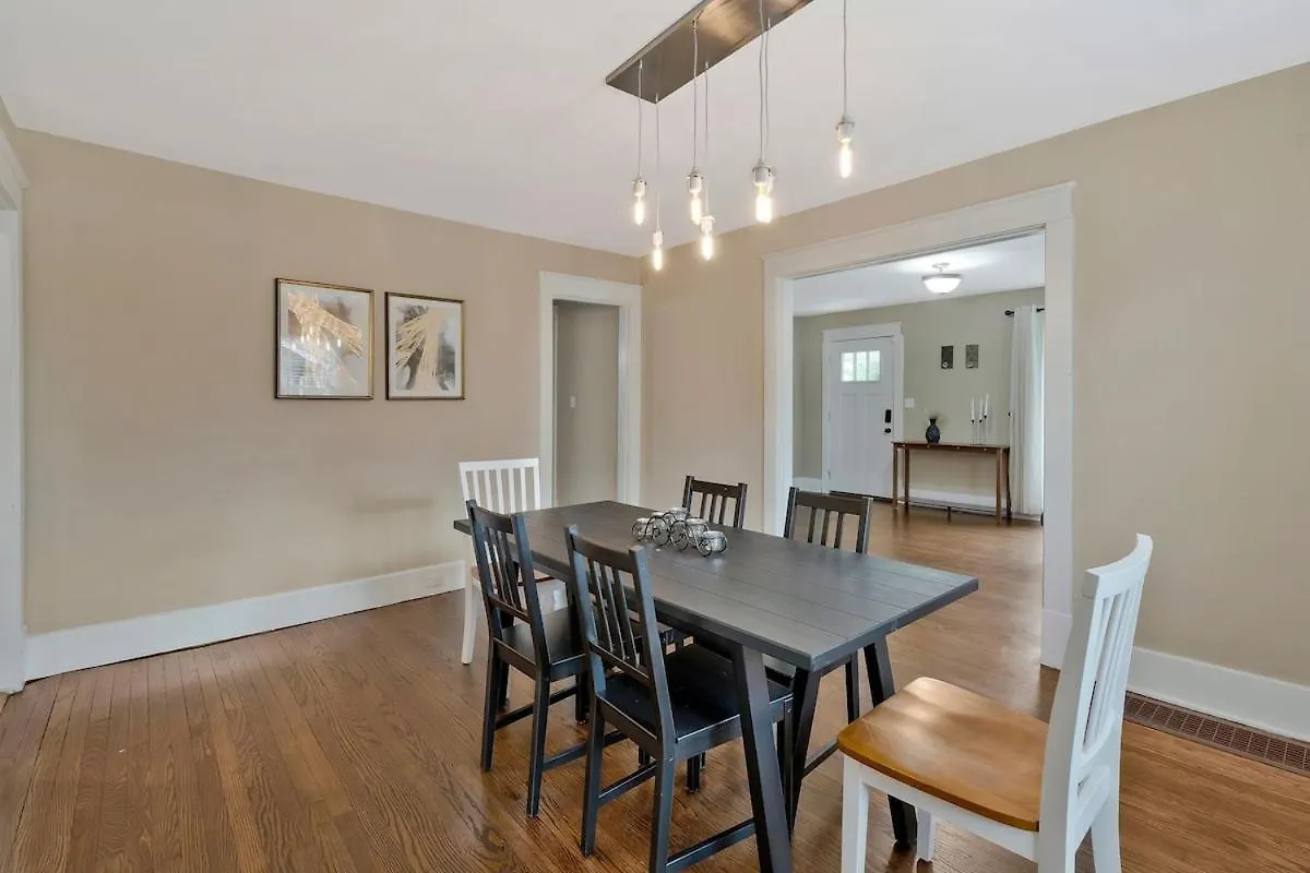 Spacious 3 Bedroom Home 3 Miles To Dt Nashville 0*,  Stati Uniti